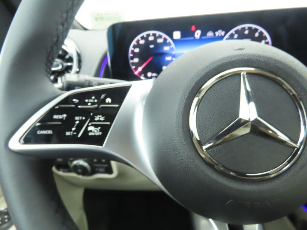 new 2026 Mercedes-Benz GLB 250 car, priced at $55,915