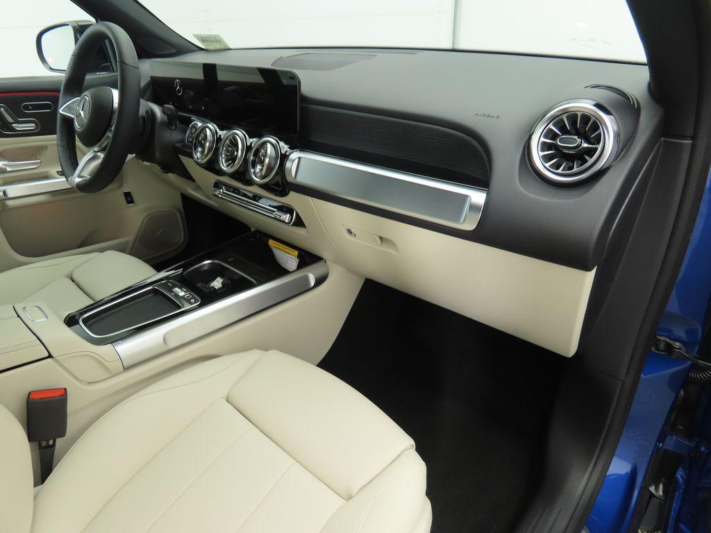 new 2026 Mercedes-Benz GLB 250 car, priced at $55,915