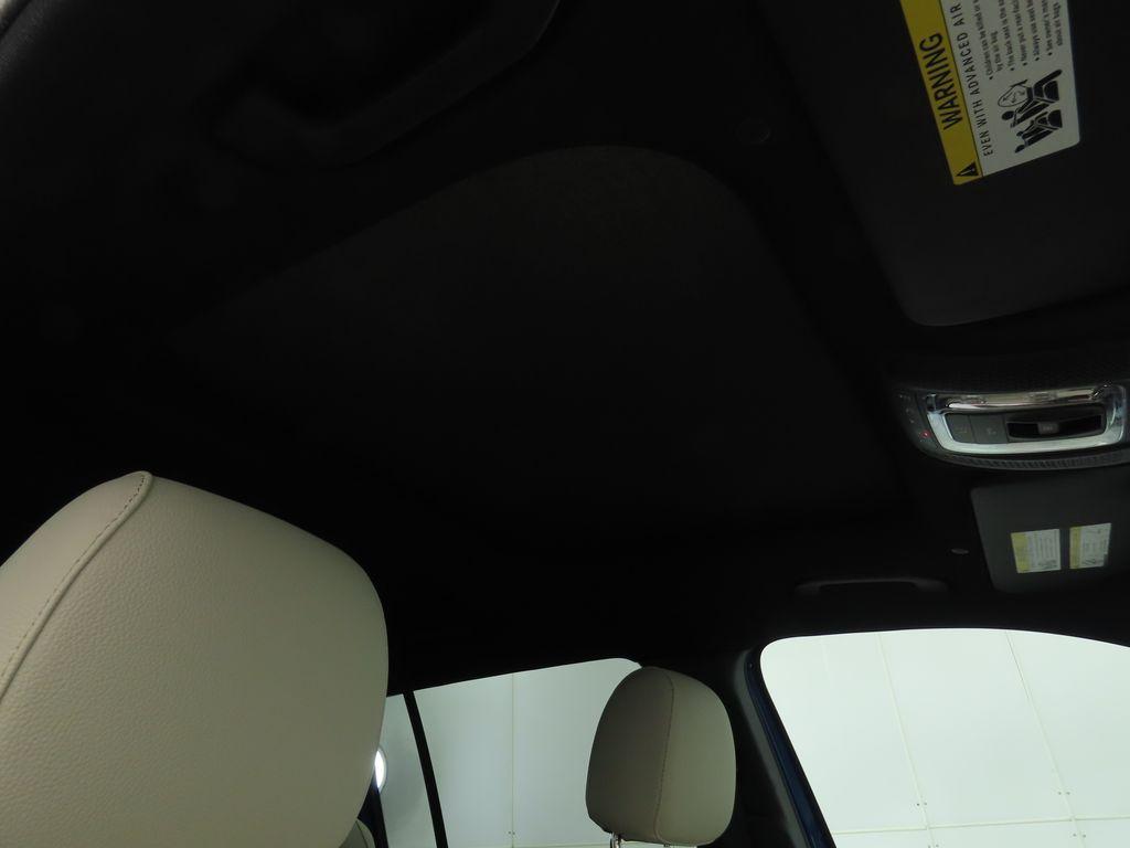 new 2026 Mercedes-Benz GLB 250 car, priced at $55,915