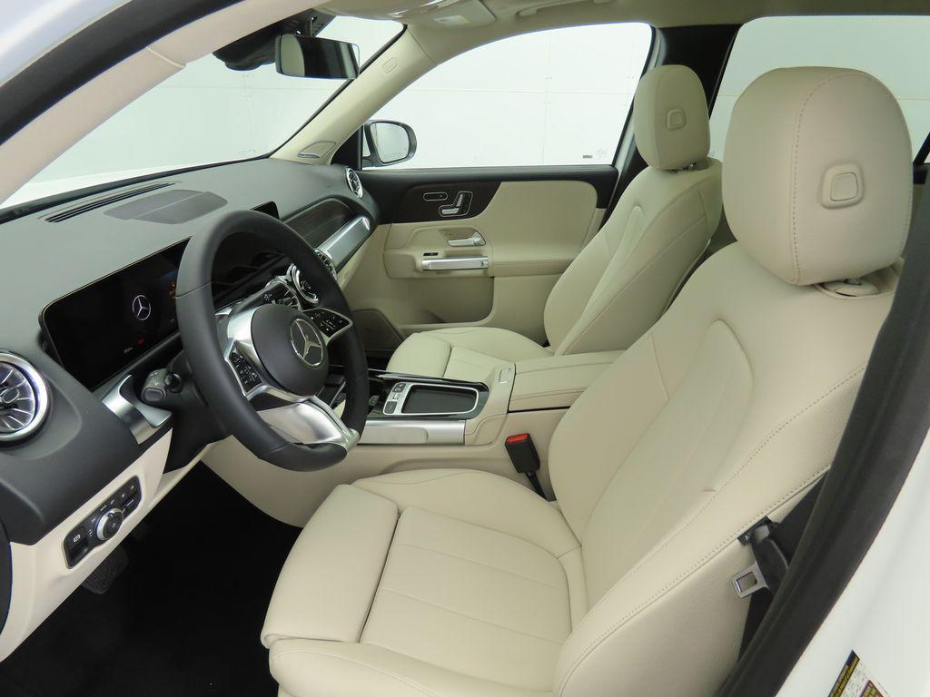 new 2026 Mercedes-Benz GLB 250 car, priced at $53,100