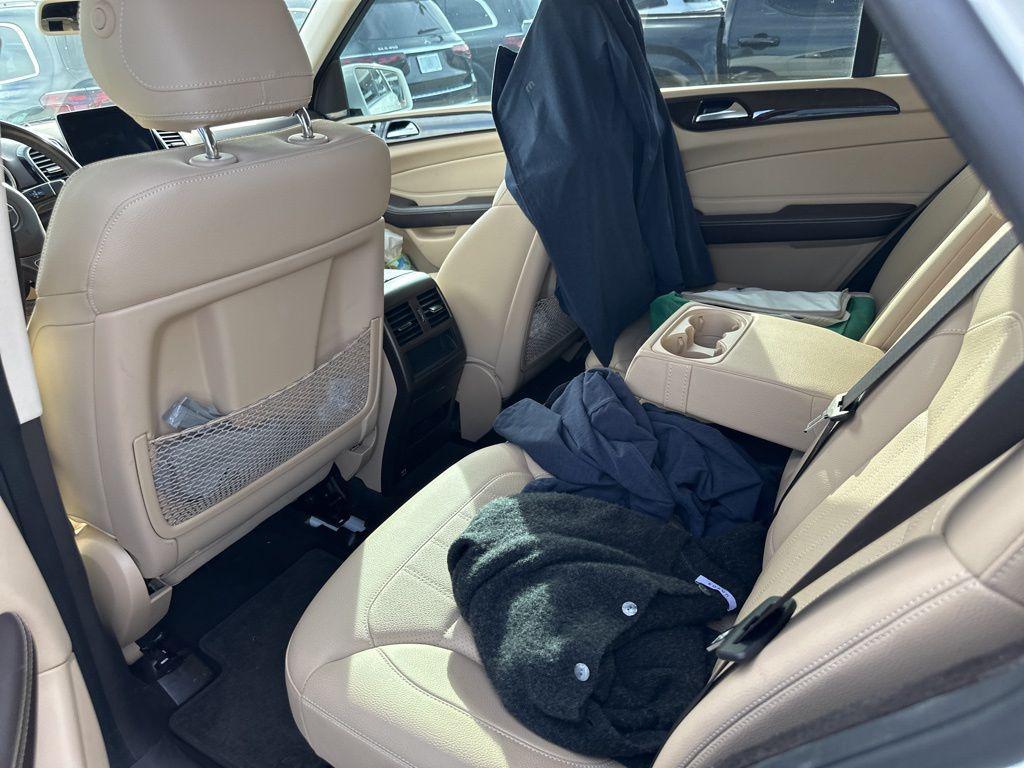 used 2019 Mercedes-Benz GLE 400 car, priced at $25,920