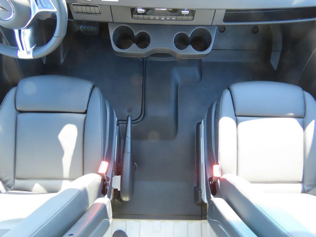 new 2025 Mercedes-Benz Sprinter 2500 car, priced at $83,128