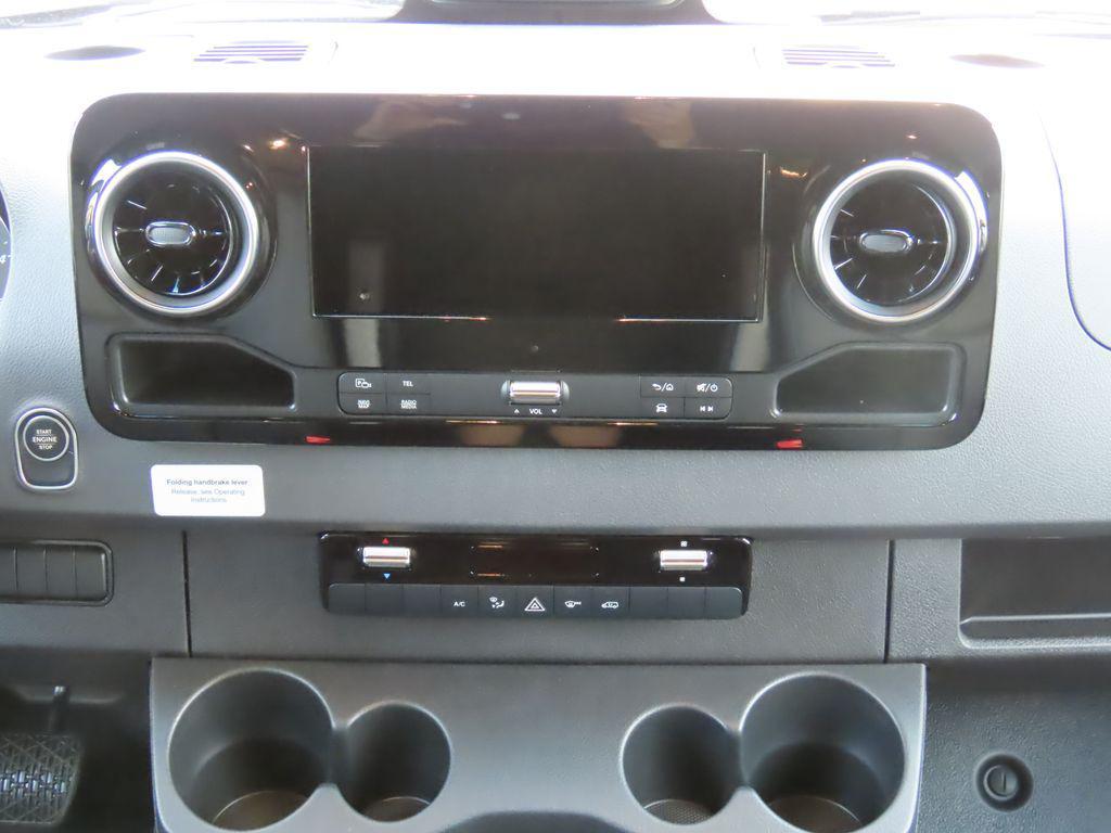 new 2025 Mercedes-Benz Sprinter 2500 car, priced at $83,128