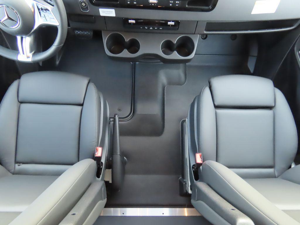 new 2025 Mercedes-Benz Sprinter 2500 car, priced at $83,128