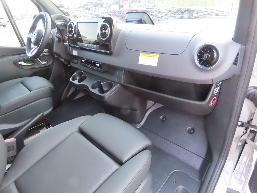 new 2025 Mercedes-Benz Sprinter 2500 car, priced at $83,128