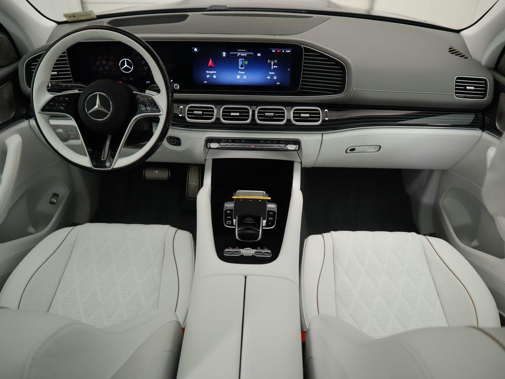 new 2025 Mercedes-Benz Maybach GLS 600 car, priced at $226,150