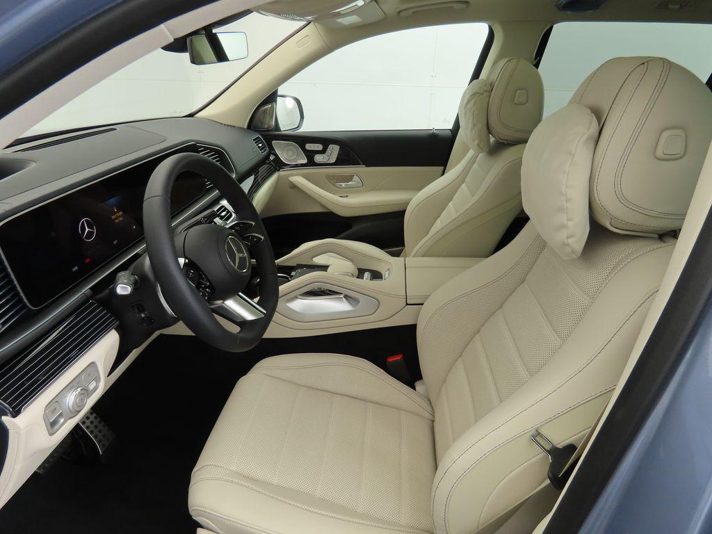 new 2026 Mercedes-Benz GLS 580 car, priced at $138,105