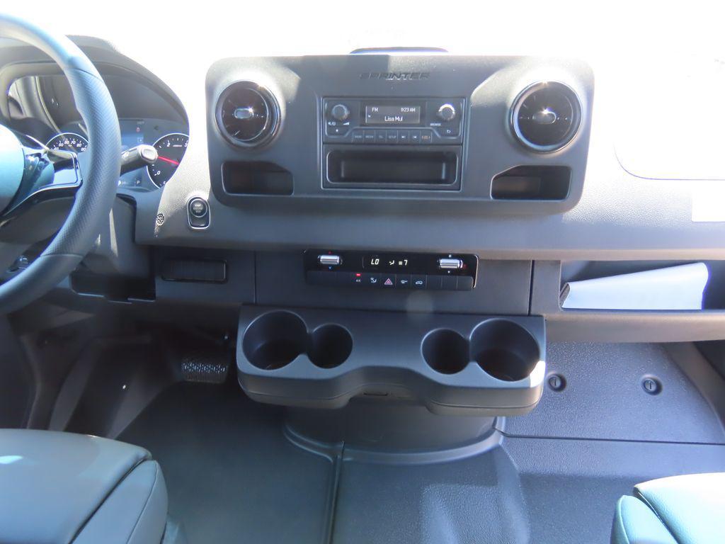 new 2025 Mercedes-Benz Sprinter 2500 car, priced at $62,648
