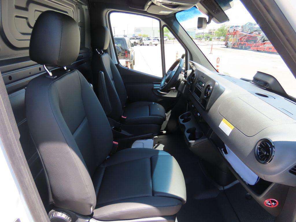 new 2025 Mercedes-Benz Sprinter 2500 car, priced at $62,648