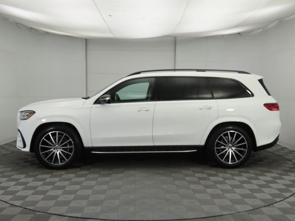 new 2025 Mercedes-Benz GLS 580 car, priced at $117,695