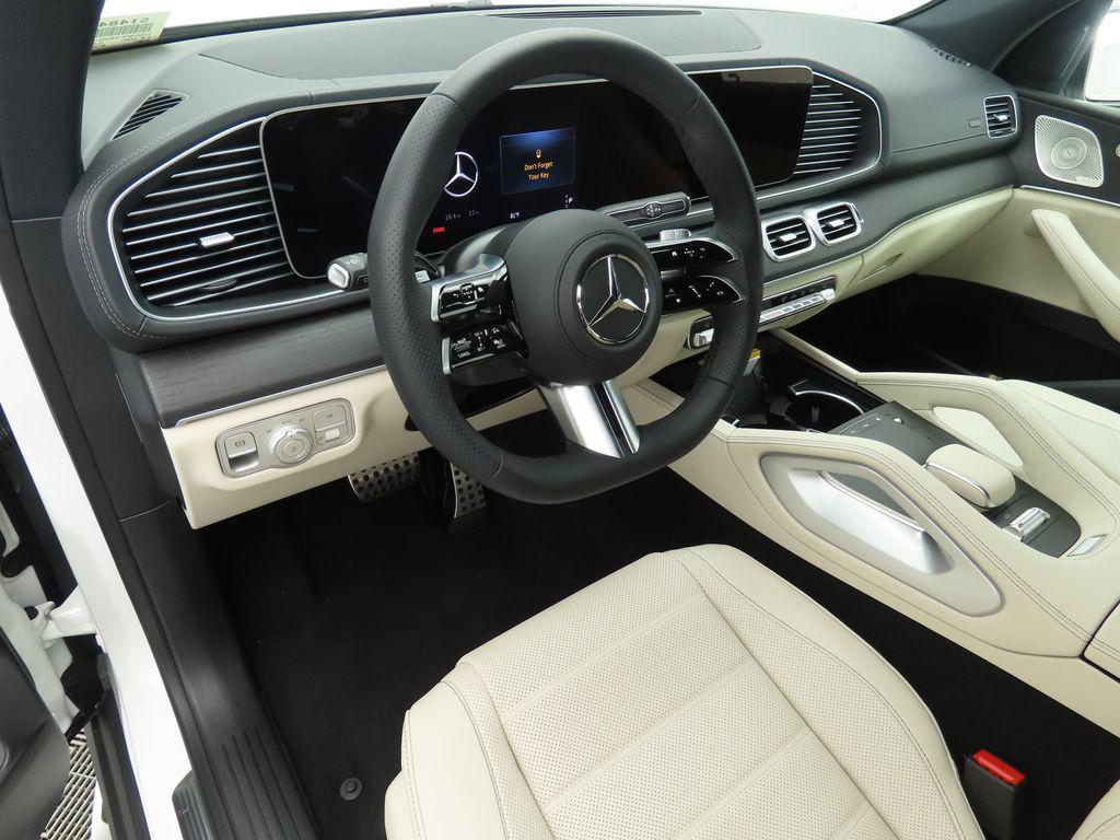 new 2025 Mercedes-Benz GLS 580 car, priced at $117,695
