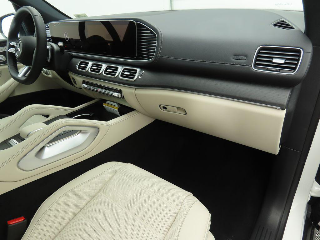 new 2025 Mercedes-Benz GLS 580 car, priced at $117,695