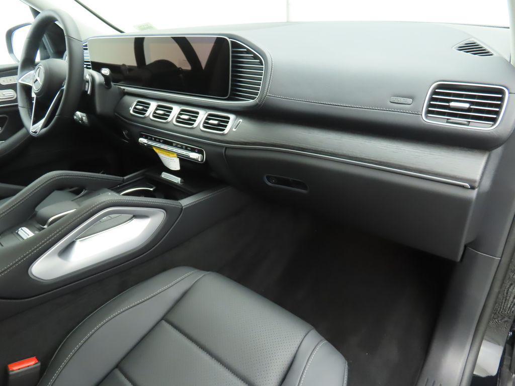 new 2026 Mercedes-Benz GLS 450 car, priced at $94,685