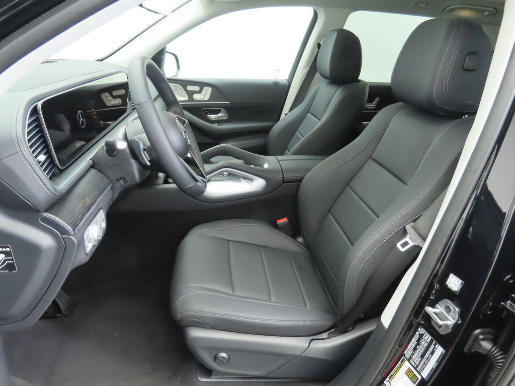 new 2026 Mercedes-Benz GLS 450 car, priced at $94,685