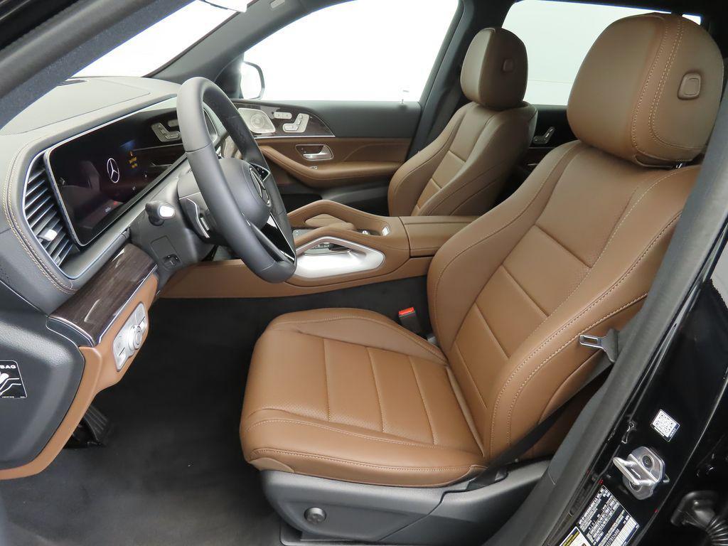 new 2026 Mercedes-Benz GLS 450 car, priced at $95,625