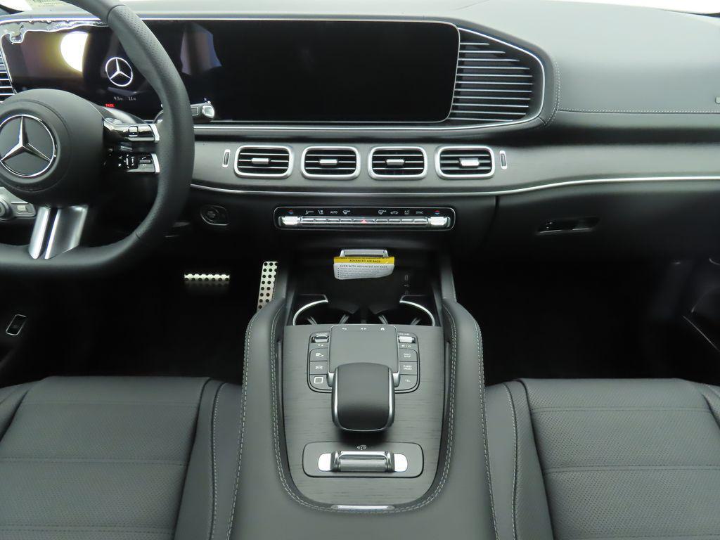 new 2025 Mercedes-Benz GLS 580 car, priced at $117,295