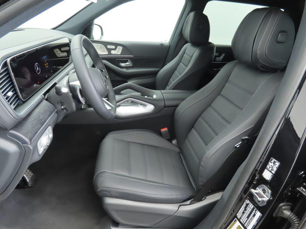 new 2025 Mercedes-Benz GLS 580 car, priced at $117,295
