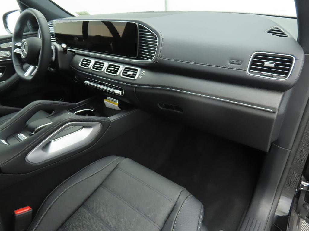 new 2025 Mercedes-Benz GLS 580 car, priced at $117,295