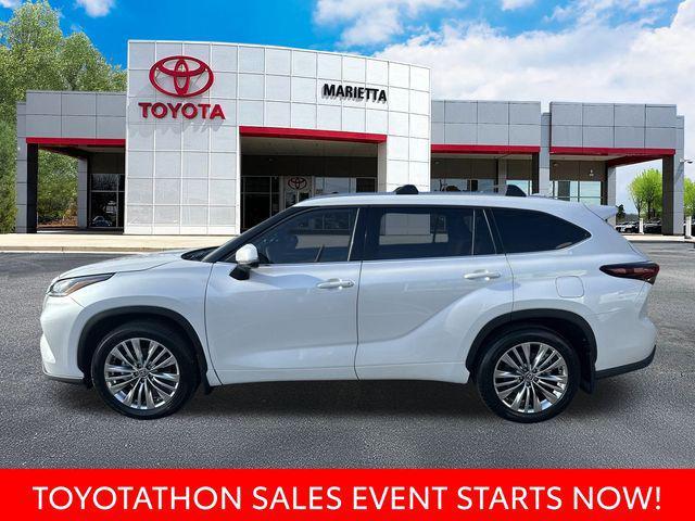 new 2026 Toyota Highlander car, priced at $53,210