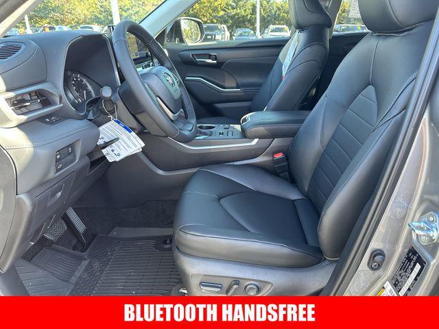 new 2026 Toyota Highlander car, priced at $46,434