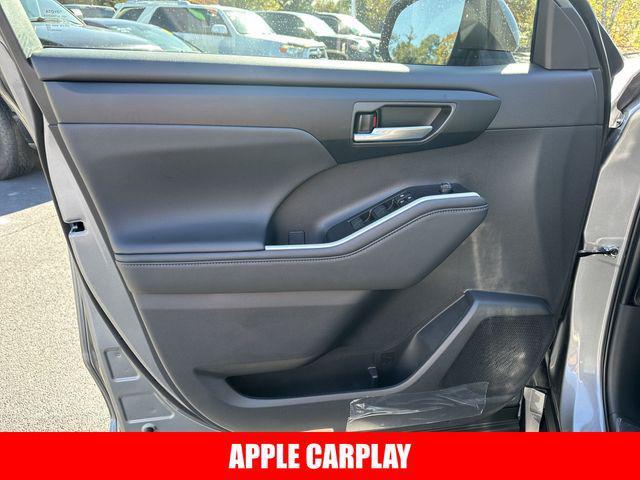 new 2026 Toyota Highlander car, priced at $46,434