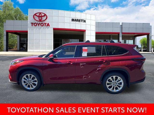 new 2025 Toyota Highlander car, priced at $50,884