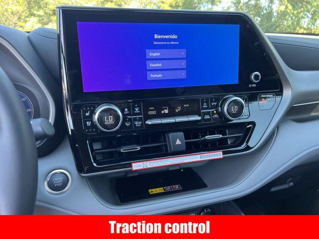 new 2025 Toyota Highlander car, priced at $50,884
