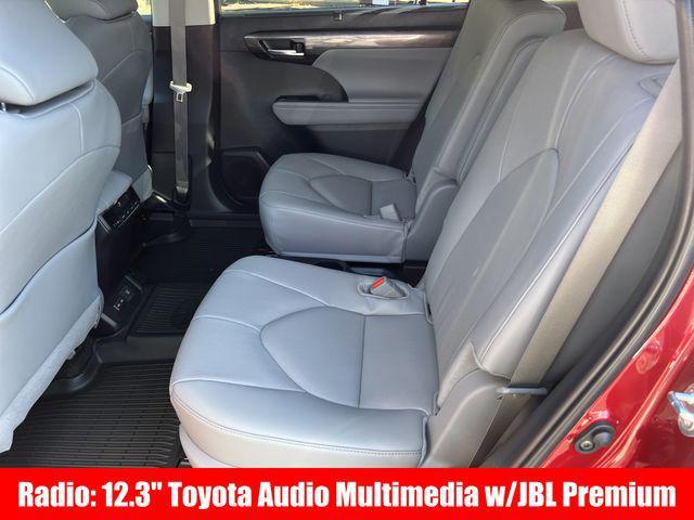new 2025 Toyota Highlander car, priced at $50,884