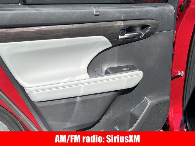 new 2025 Toyota Highlander car, priced at $50,884