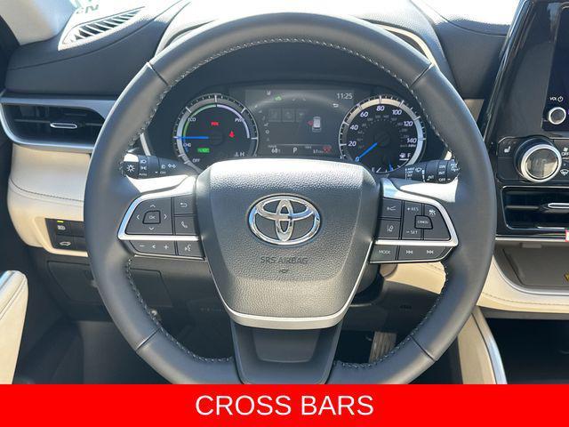 new 2025 Toyota Highlander Hybrid car, priced at $51,628