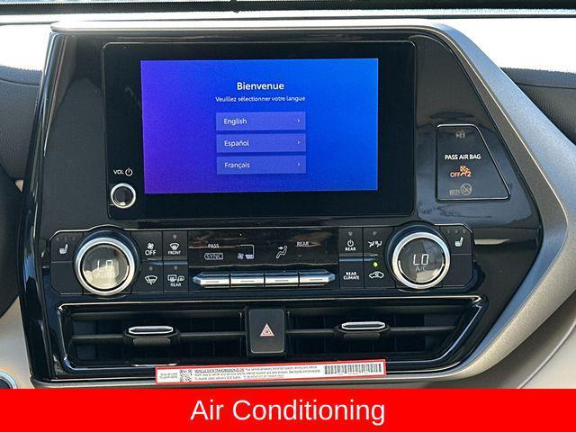 new 2025 Toyota Highlander Hybrid car, priced at $51,628