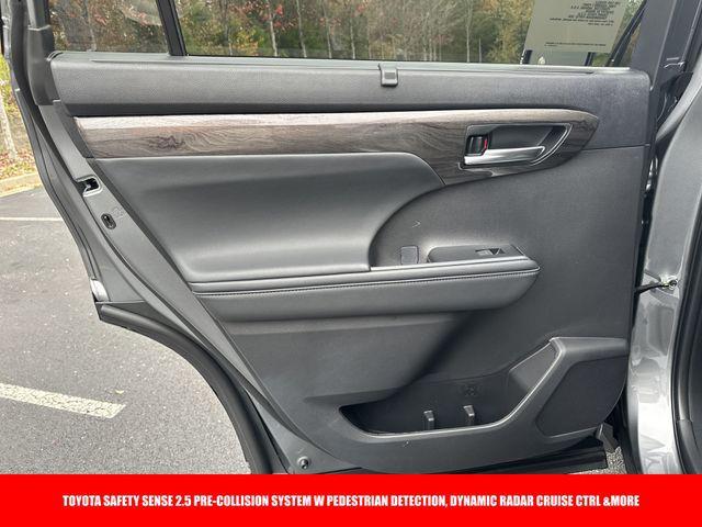 new 2026 Toyota Highlander car, priced at $55,464