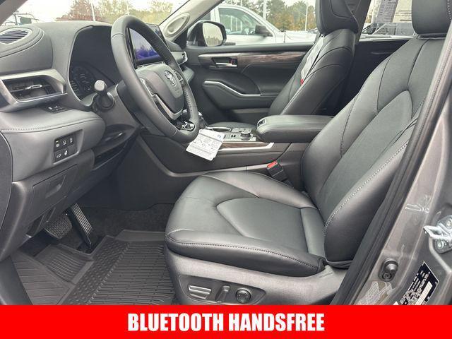 new 2026 Toyota Highlander car, priced at $55,464