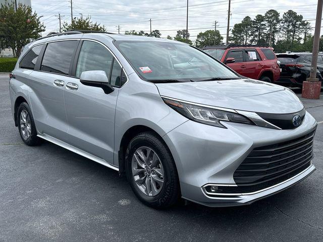 used 2022 Toyota Sienna car, priced at $40,989