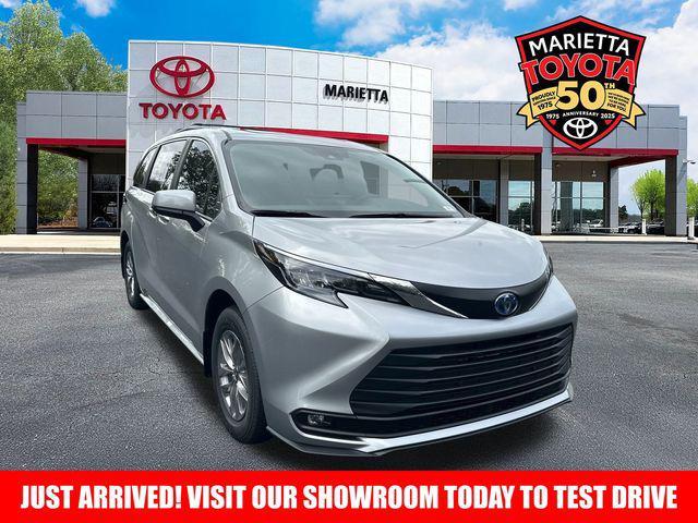 new 2025 Toyota Sienna car, priced at $47,825