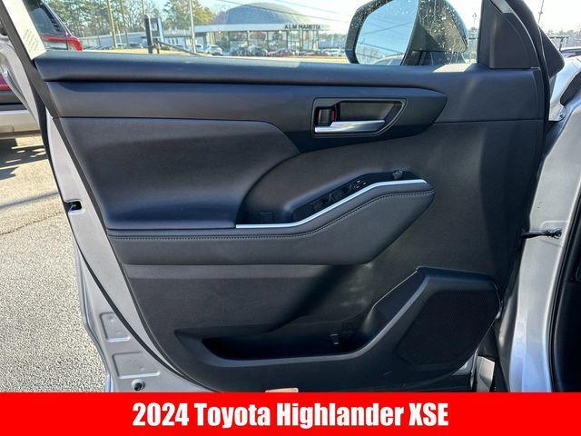 used 2024 Toyota Highlander car, priced at $44,586