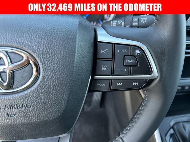 used 2023 Toyota Highlander Hybrid car, priced at $38,697