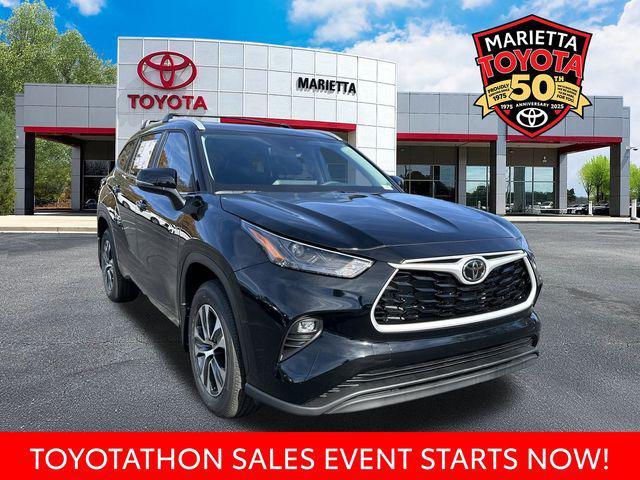 new 2026 Toyota Highlander car, priced at $46,011