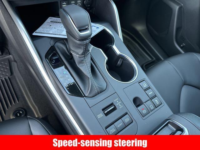 new 2026 Toyota Highlander car, priced at $46,011