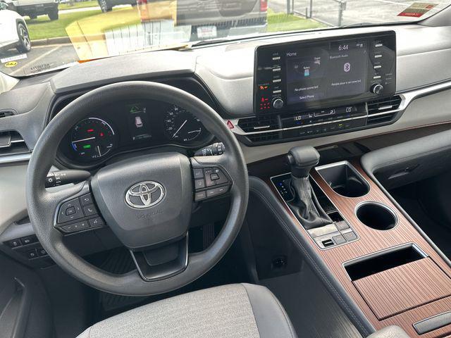used 2024 Toyota Sienna car, priced at $40,887