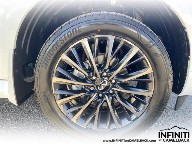 new 2026 INFINITI QX80 car, priced at $112,771