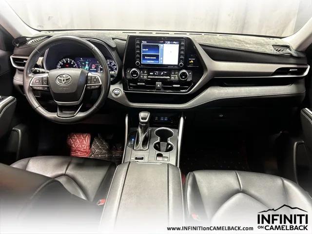 used 2022 Toyota Highlander car, priced at $32,989