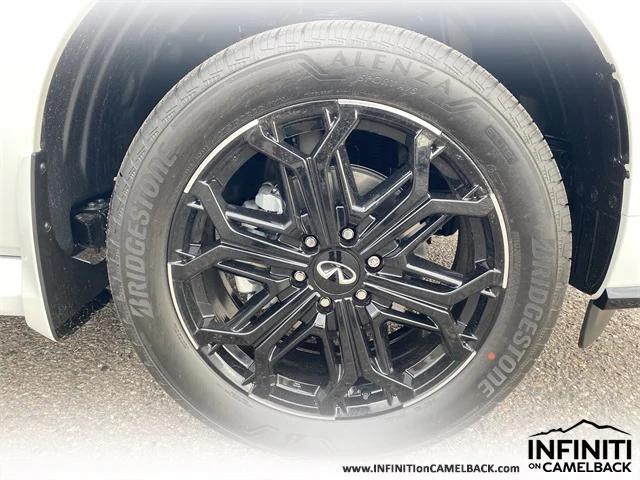 new 2026 INFINITI QX80 car, priced at $118,278