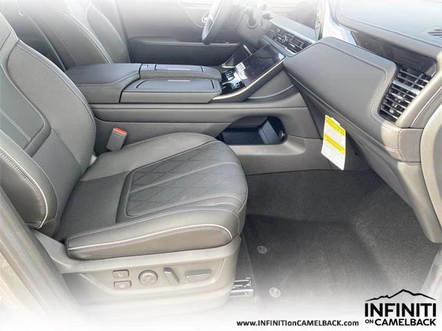 new 2025 INFINITI QX80 car, priced at $99,924