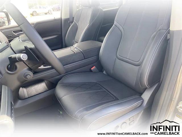 new 2025 INFINITI QX80 car, priced at $99,924