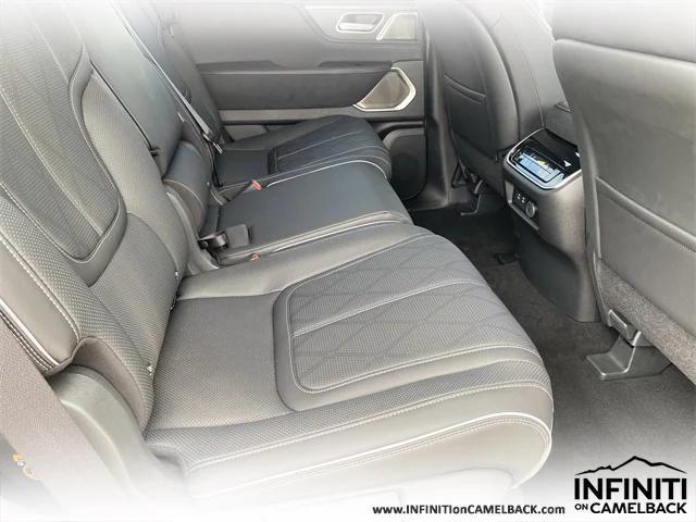 new 2025 INFINITI QX80 car, priced at $99,924