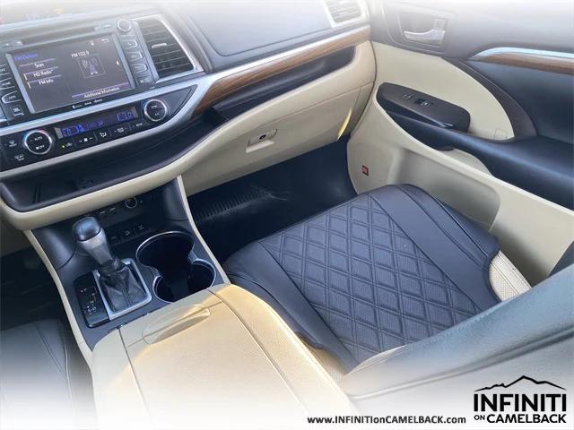 used 2019 Toyota Highlander car, priced at $26,999