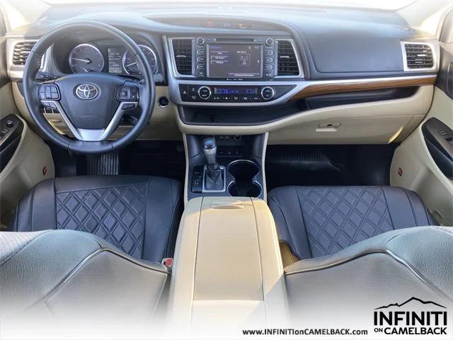 used 2019 Toyota Highlander car, priced at $26,999