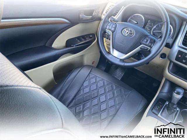 used 2019 Toyota Highlander car, priced at $26,999