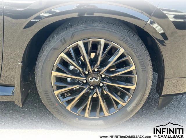 new 2025 INFINITI QX80 car, priced at $111,056